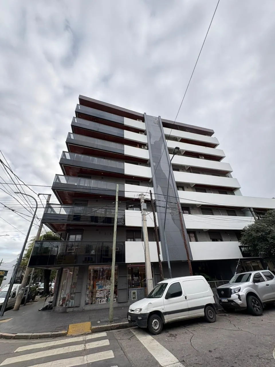 Departamento en venta Alta Cordoba , excelentes dimensiones , pileta y asadores