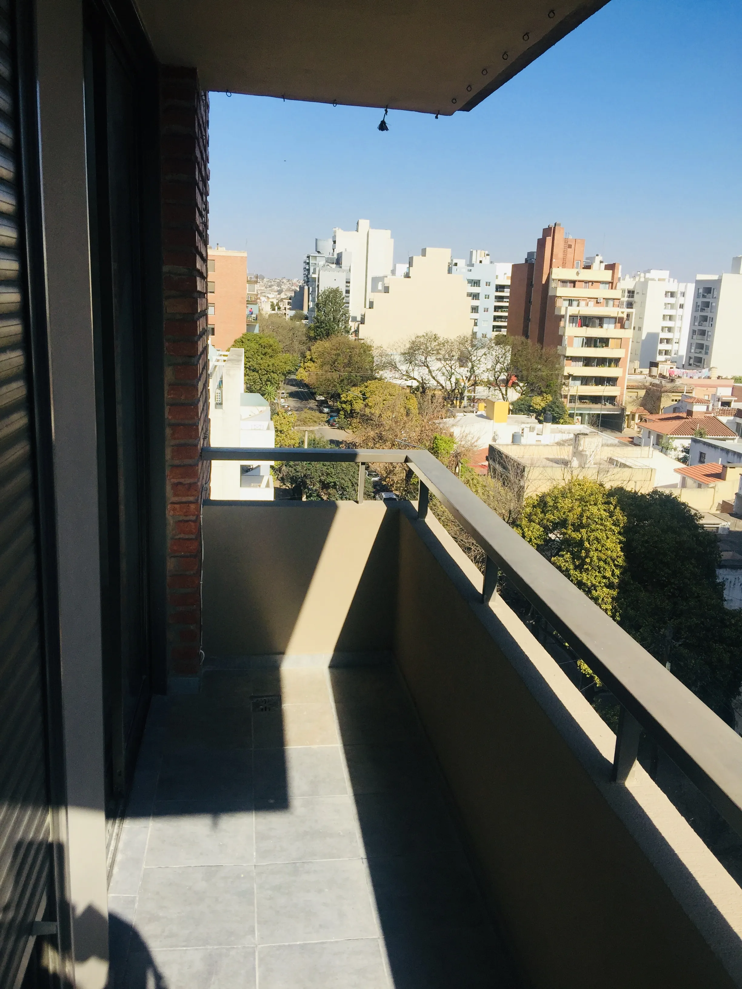 ALQ. DPTO. 2 DORM. EXTERNO C/BALCON EN Bº GRAL PAZ A 1 CDRA. DEL HOSP. ITALIANO