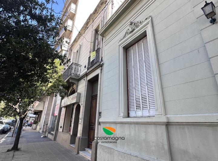 Casa · 260m² · 7 Ambientes