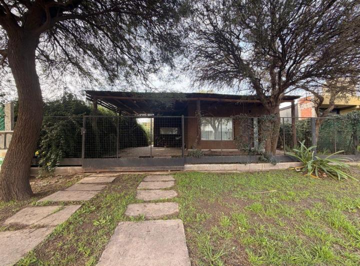Casa · 160m² · 2 Ambientes · 1 Cochera