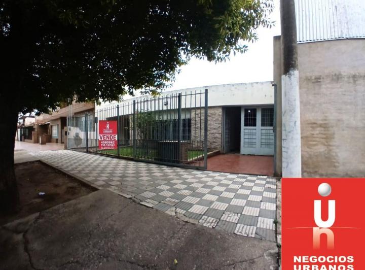 Casa · 300m² · 7 Ambientes · 1 Cochera