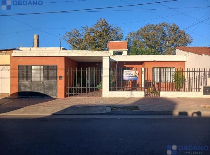 Casa · 192m² · 7 Ambientes · 2 Cocheras