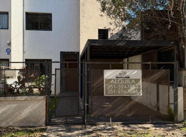 Casa · 250m² · 1 Ambiente