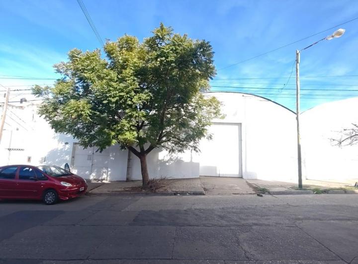 Bodega-Galpón · 700m²