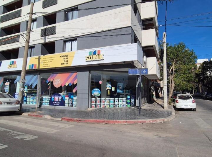 Local comercial · 220m² · 1 Ambiente