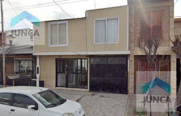 Casa · 139m² · 5 Ambientes · 1 Cochera