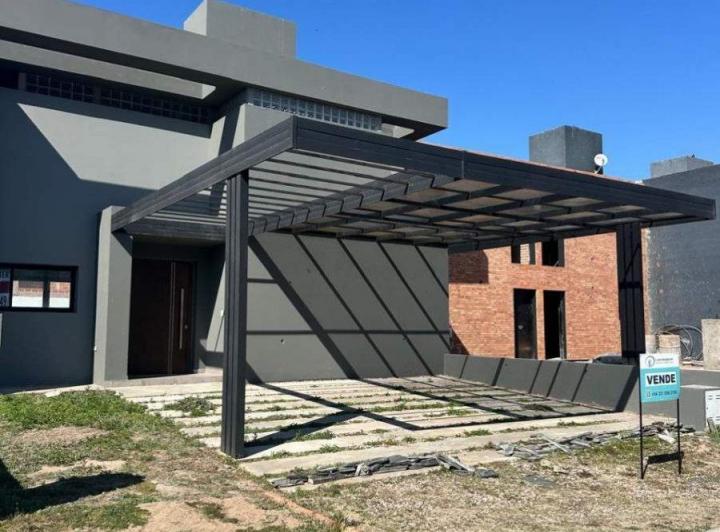 Casa · 200m²