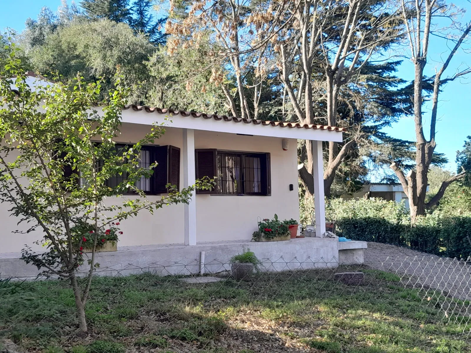 Chalet en venta en Río Ceballos – Gran parque de 1.300 m² y financiación directa