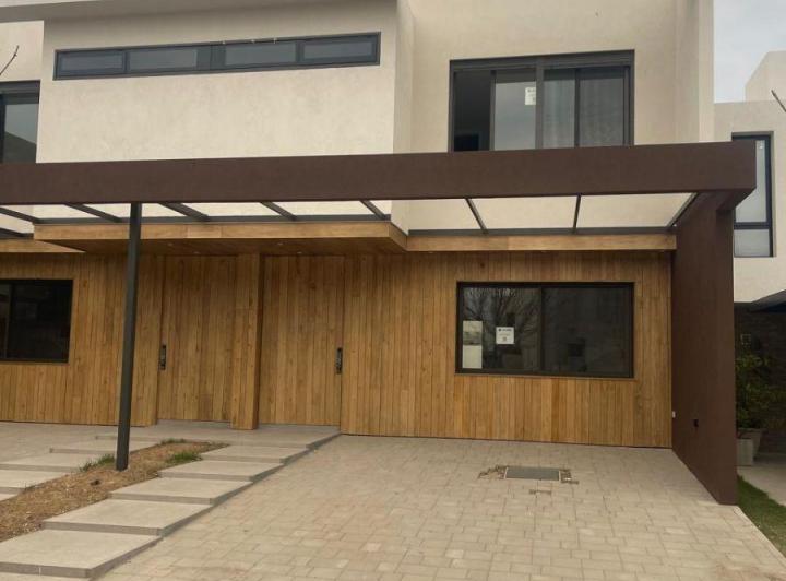 Casa · 170m² · 5 Ambientes