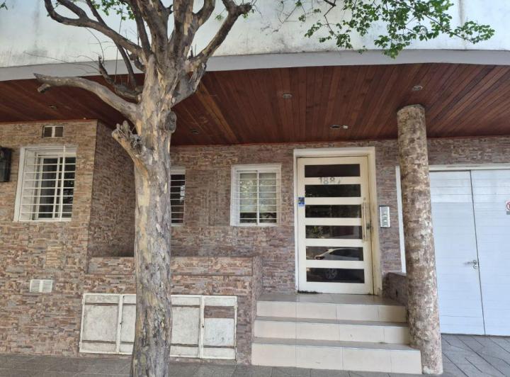 Departamento · 40m² · 2 Ambientes · 1 Cochera