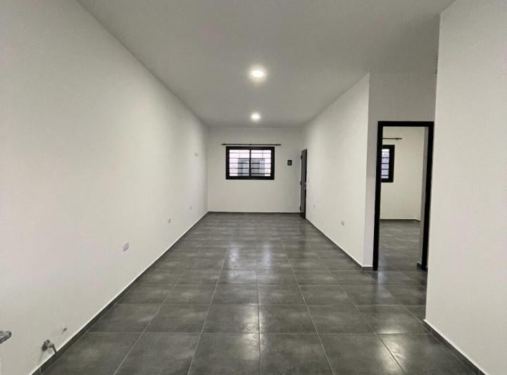 Casa · 75m² · 4 Ambientes · 1 Cochera