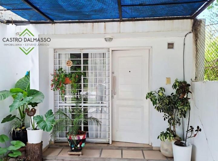 Casa · 101m² · 7 Ambientes · 1 Cochera