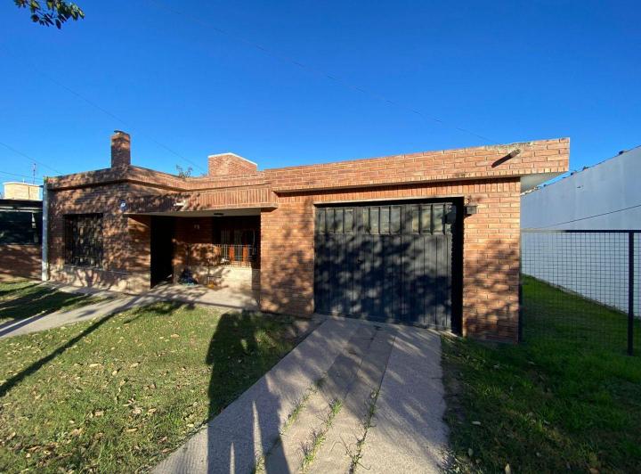 Casa · 162m² · 5 Ambientes · 1 Cochera