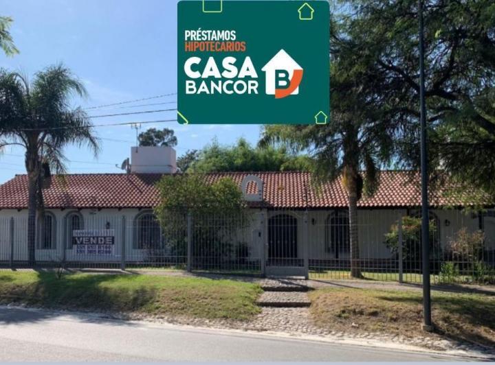 Casa · 305m² · 4 Ambientes