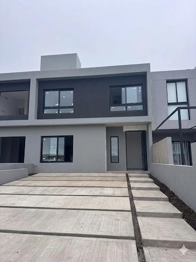 Casa · 179m² · 5 Ambientes · 2 Cocheras