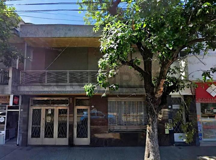 Terreno · 180m² · 3 Dormitorios · 1 Cochera