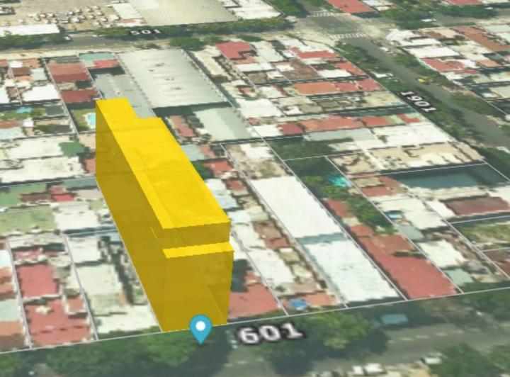 Terreno · 450m² · 8 Ambientes