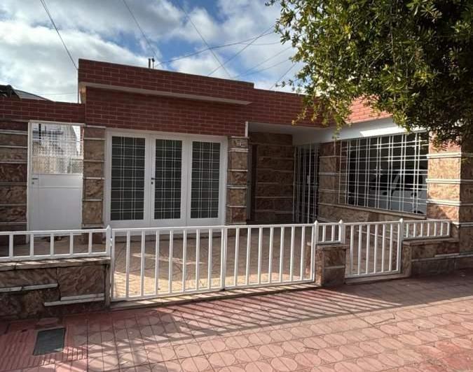 Casa · 194m² · 10 Ambientes