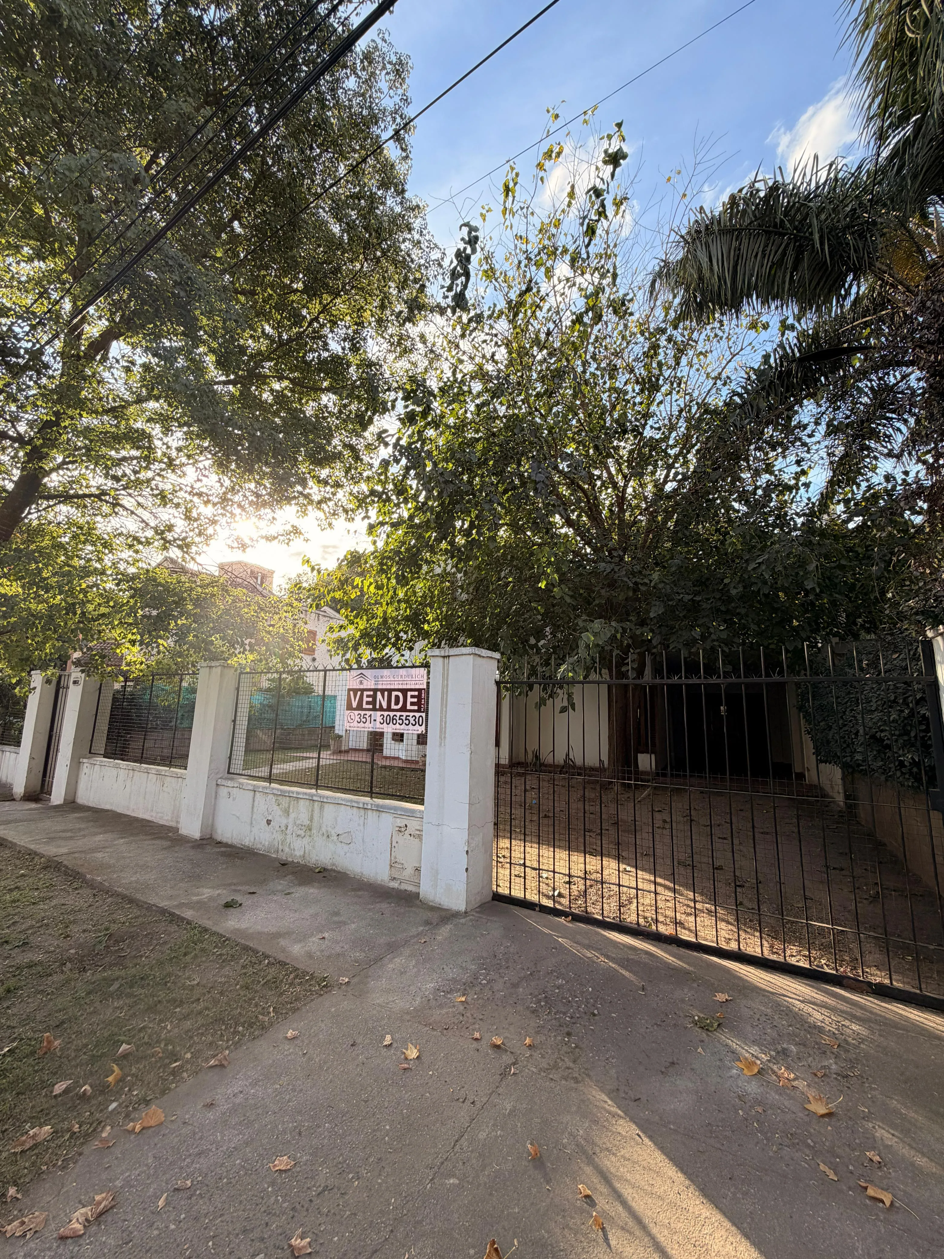 Casa 3 Dorm. - Calle Huascar N 8652 - Barrio Quisquizacate