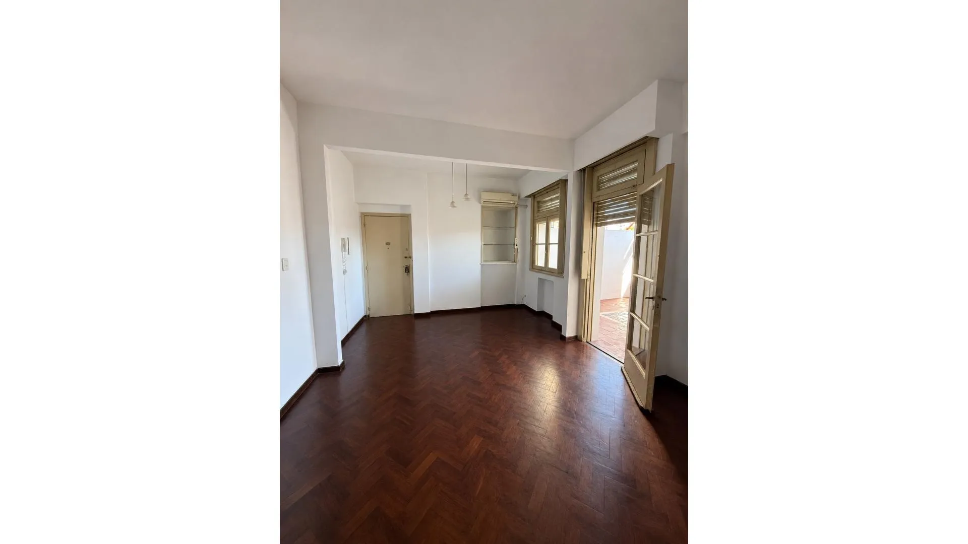 VENTA - DEPARTAMENTO 2 DOR - CENTRO - AMPLIO