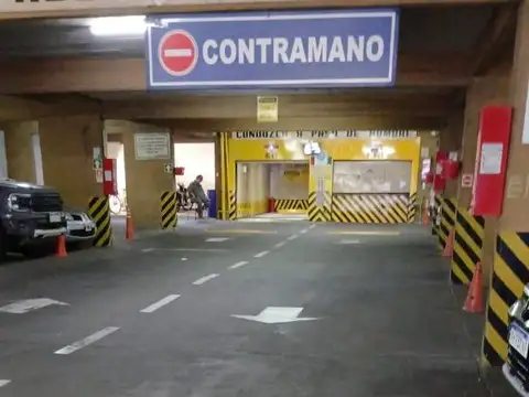 Cochera en Venta en Centro, Rosario
