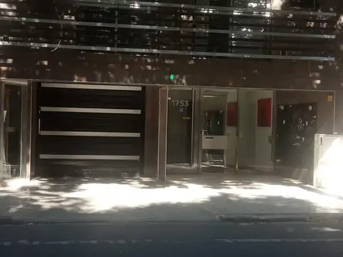 Cochera en Venta en Abasto, Rosario