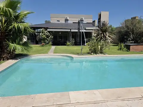 Casa en Venta en Oliveros, Iriondo