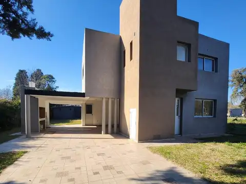 Casa en Venta en Unanue, Funes