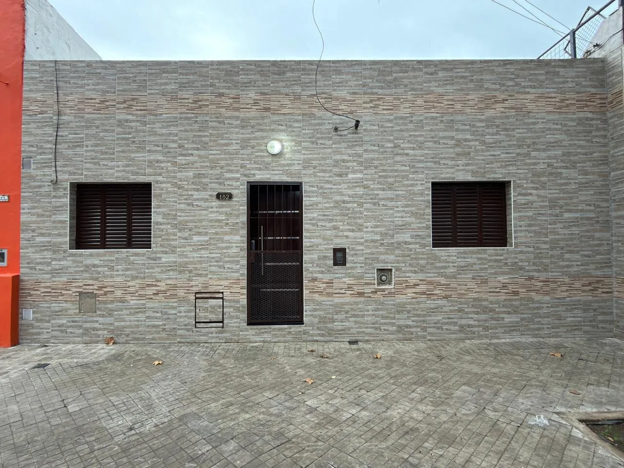 CASA EN BARRIO TABLADA