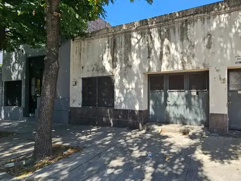 Galpón en Alquiler en Mataderos, CABA
