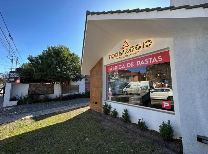 Casa · 240m² · 3 Dormitorios