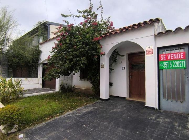 Casa · 157m² · 3 Ambientes · 1 Cochera