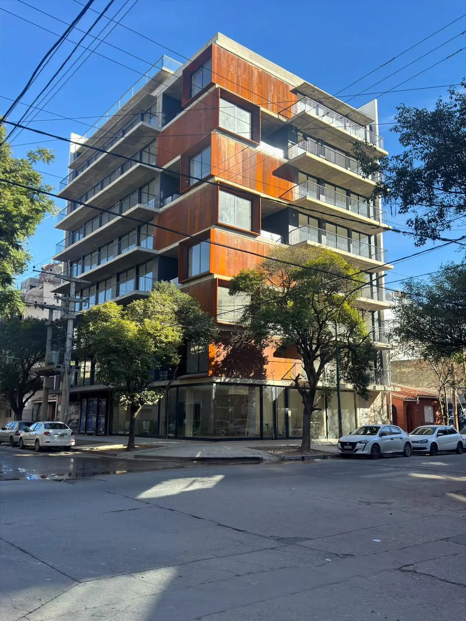 B° Gral Paz- A estrenar- Piso Alto Frente Balcón Pasante y Vestidor