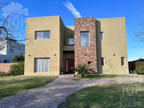 Casa en Alquiler en El Canton, Countries y Barrios Cerrados en Escobar