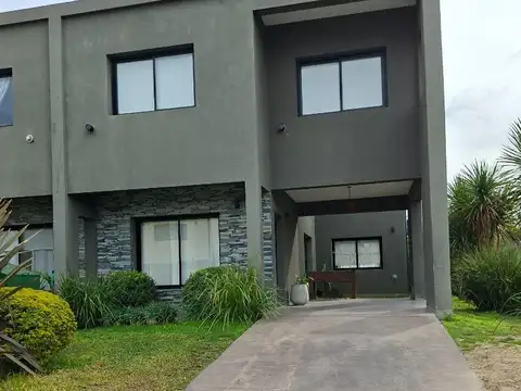 Casa en Alquiler en María Eugenia Residences & Village, Countries y Barrios Cerrados en Moreno