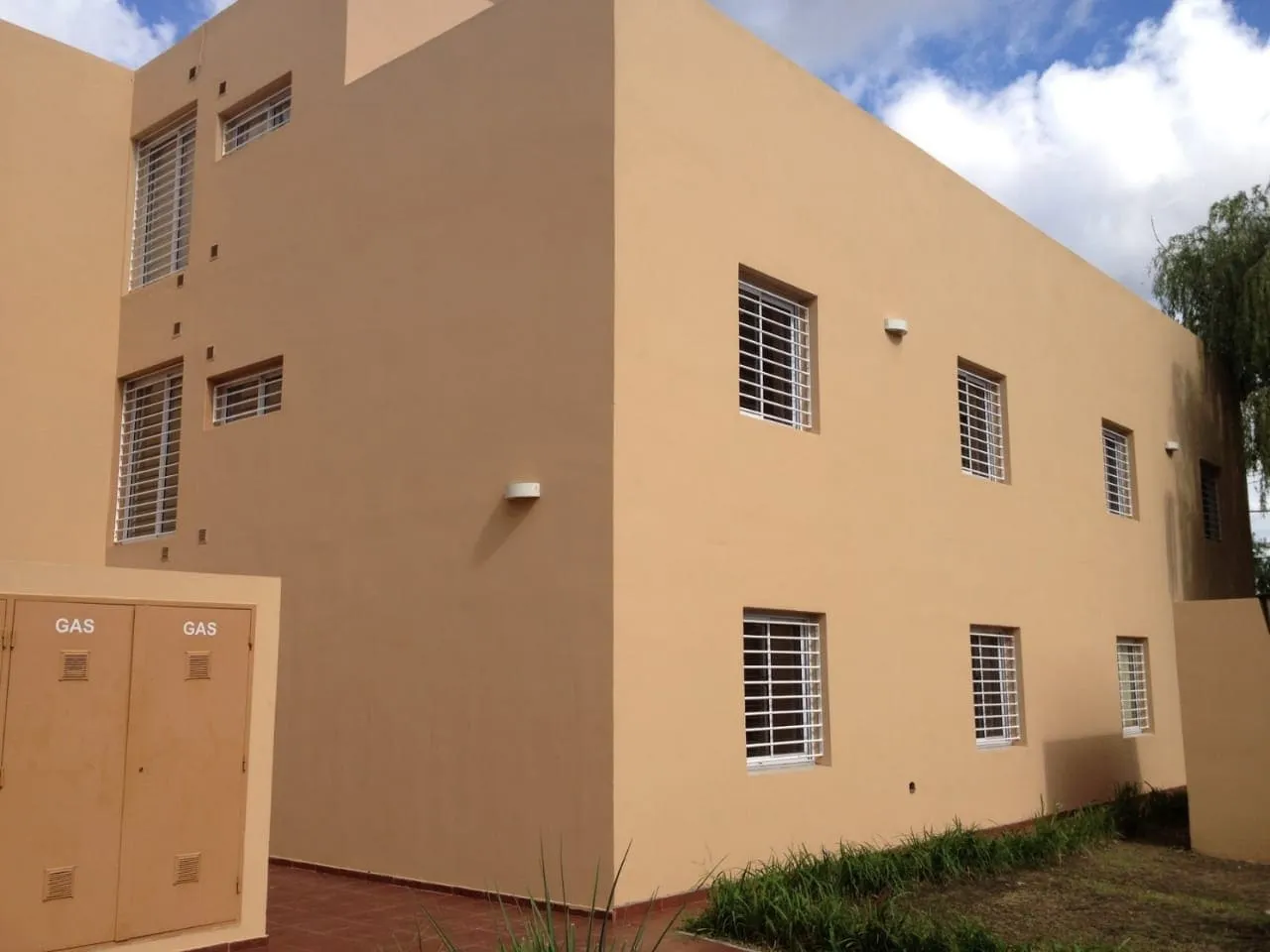 Venta DEPARTAMENTO en Complejo Santa Ana, Barrio Las Palmas, calle Pedro Isnardi...