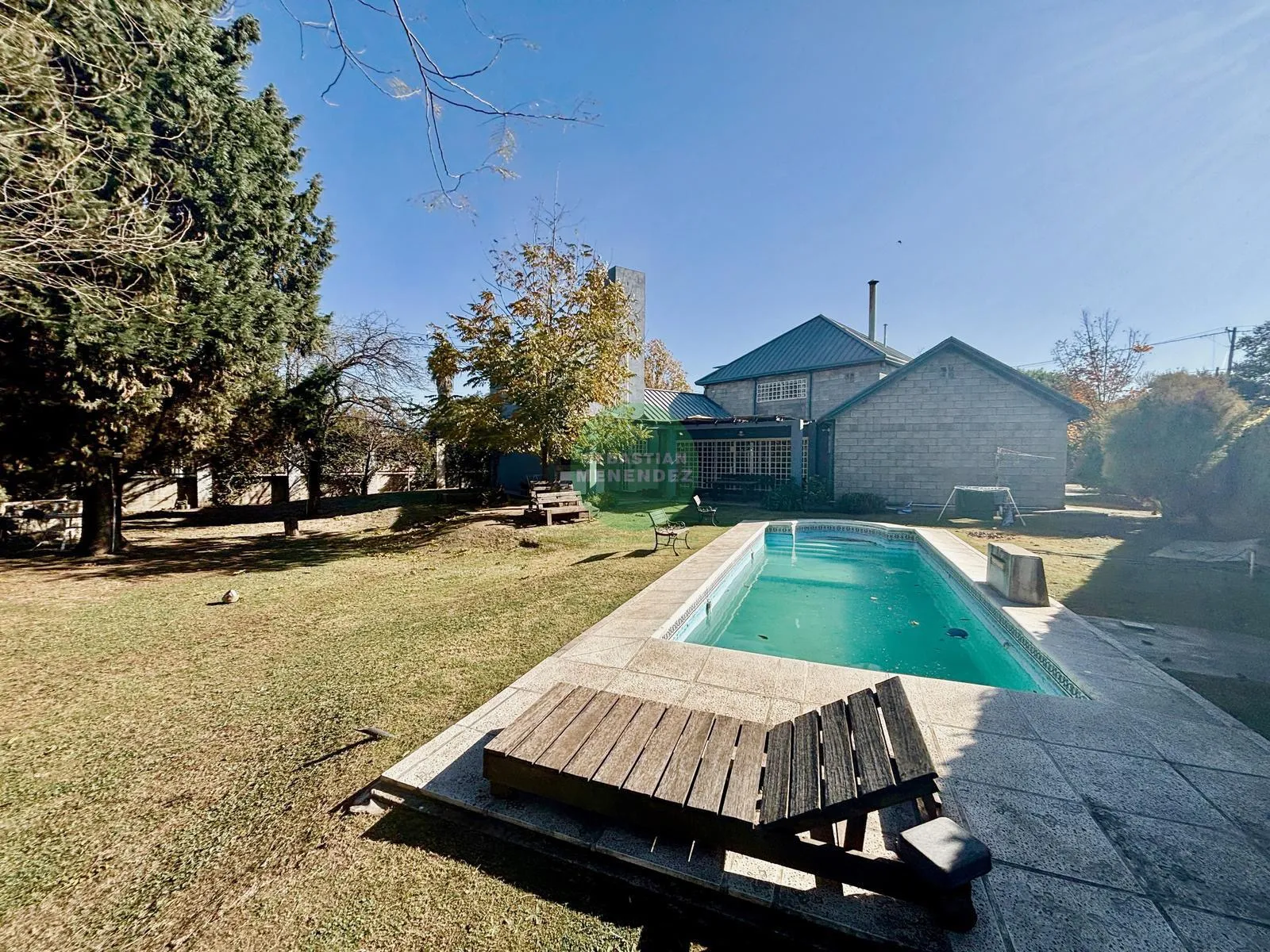 REC. MENOR - UNA PLANT- 3 DORM - DEPENDENCIA DE SERV. - 1286m2 -GRANJA DE FUNESg