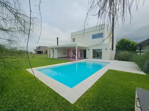 Casa en Venta en Puertos, Countries y Barrios Cerrados en Escobar