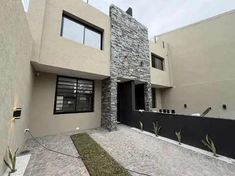 Casa en Venta en Olivos Maipu/Uzal, Olivos