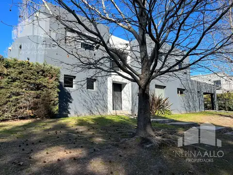 Casa en Venta en Altos Del Sol, Countries y Barrios Cerrados en Ituzaingo
