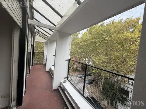 Departamento en Venta en Acassuso Vias  /  Libertador, Acassuso