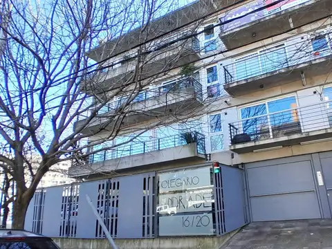 Departamento en Venta en Acassuso Vias  /  Santa Fe, Acassuso