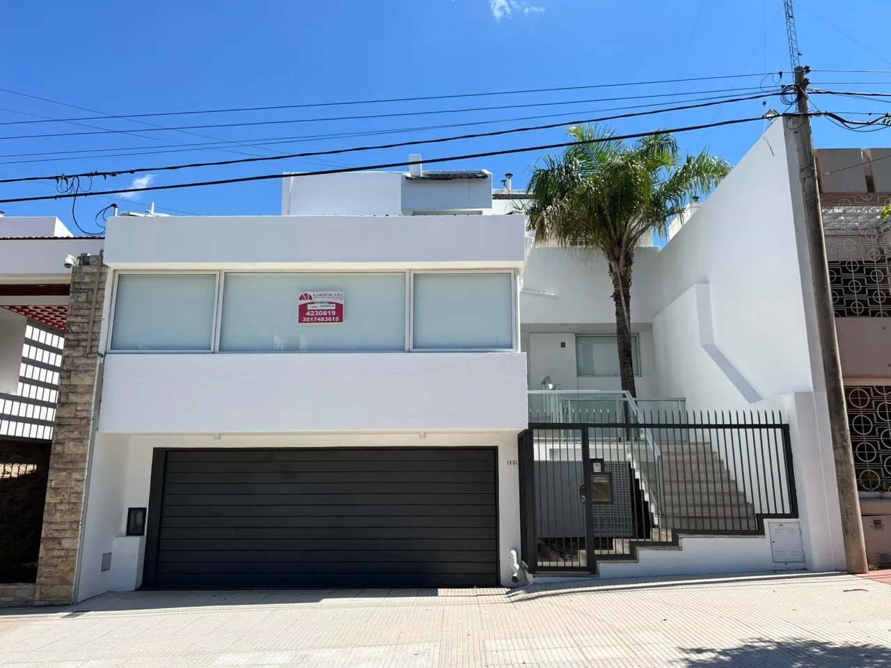B° COFICO A 35 MIN CENTRO IMPONENTE CASA EN ALQUILER PARA USO COMERCIAL