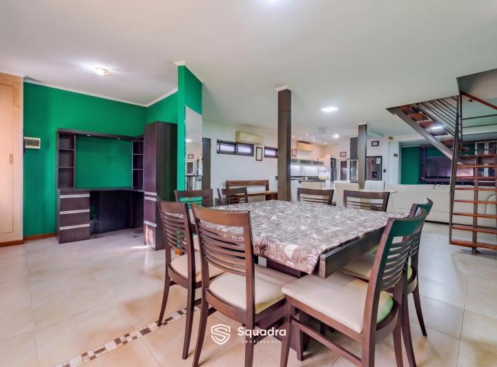 Casa · 345m² · 10 Ambientes · 9 Cocheras