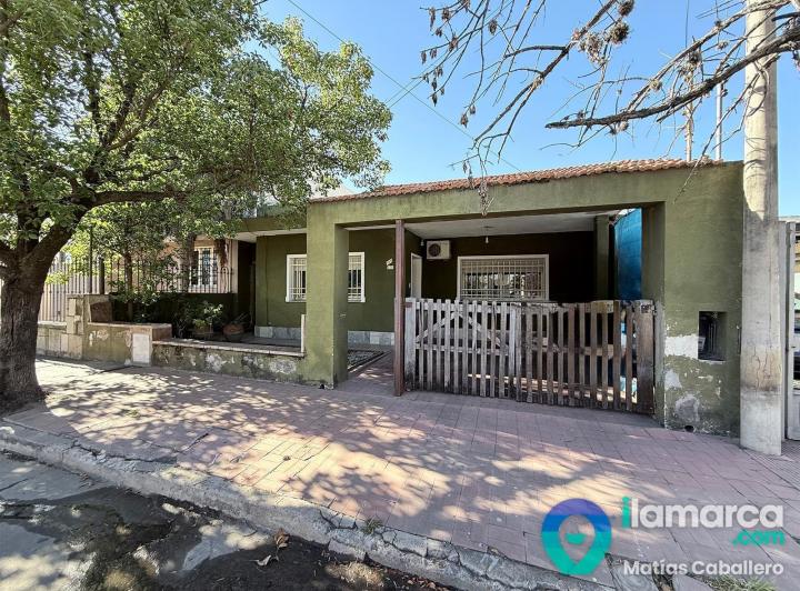 Casa · 196m² · 5 Ambientes · 2 Cocheras