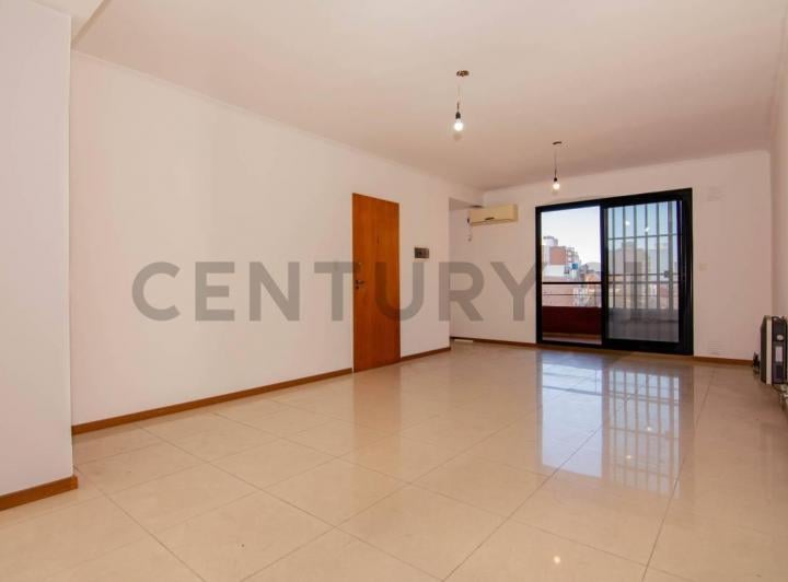 Departamento · 70m² · 4 Ambientes · 1 Cochera