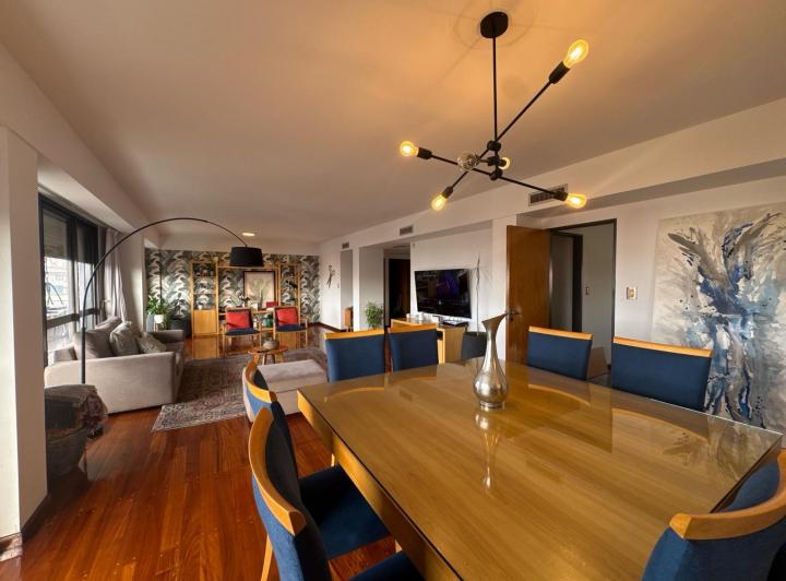 Departamento · 190m² · 6 Ambientes · 1 Cochera