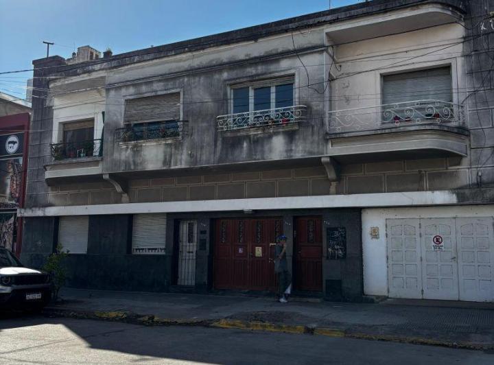 Casa · 360m² · 10 Ambientes