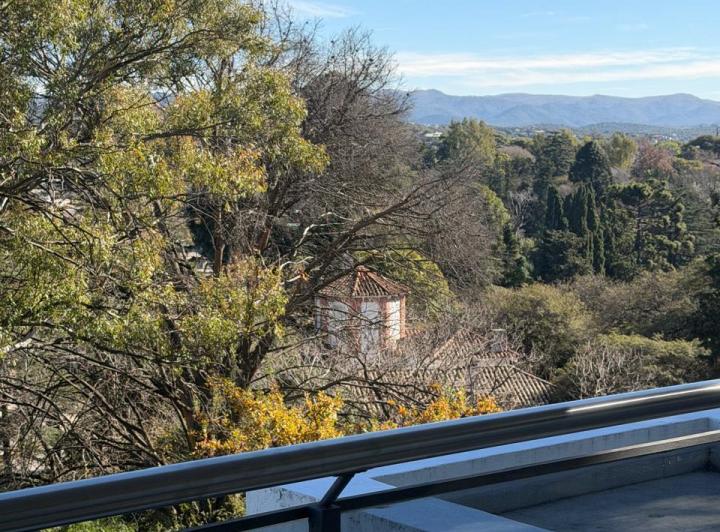Departamento · 220m² · 4 Ambientes · 2 Cocheras
