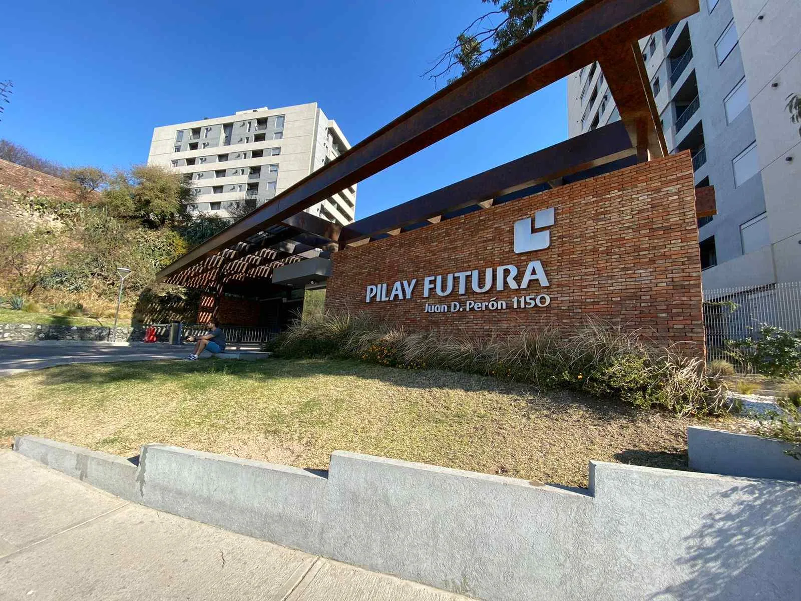 Oportunidad!! Pilay Futura 2 Dorm. Cochera!!